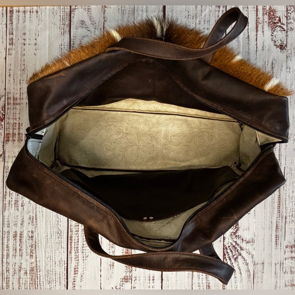 Crimson Willow Axis Hide Bag - Picture 2 of 10